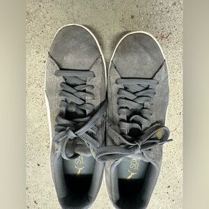 Women’s Puma Size 8.5